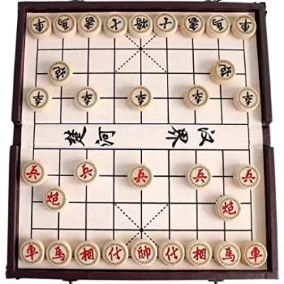 Chơi cờ tướng là một trò chơi trí tuệ phổ biến và thú vị